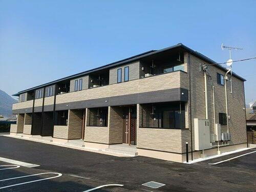 香川県高松市国分寺町新名 2階建 築1年未満