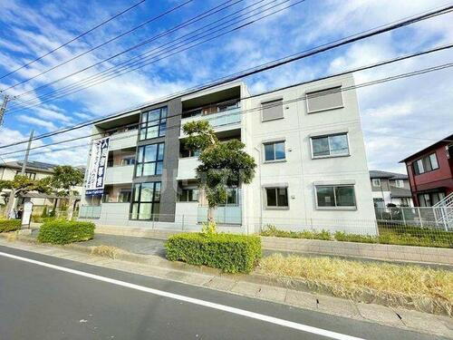 フォレストタウン 3階建