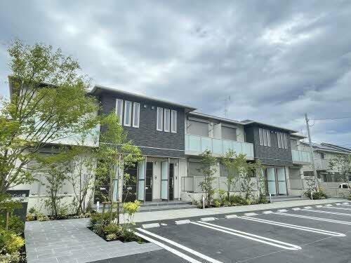 シャーメゾン八幡 2階建