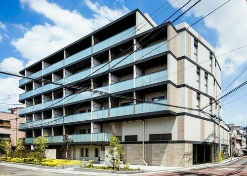 ザ・パークハビオ三軒茶屋 6階建