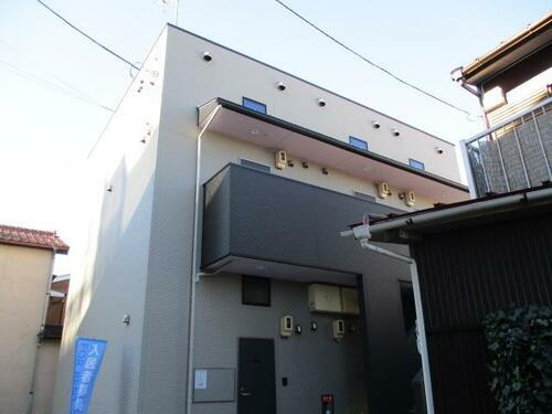 愛知県名古屋市熱田区古新町１丁目 2階建