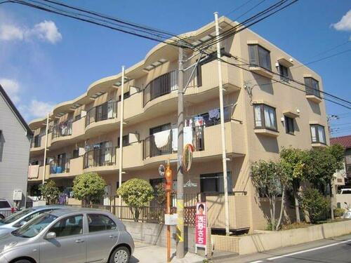 千葉県市川市本行徳 3階建