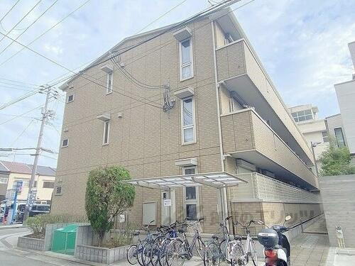 兵庫県尼崎市開明町２丁目 築16年5ヶ月 3階建