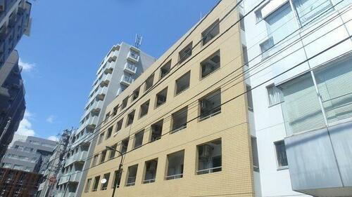 東京都新宿区新宿５丁目 8階建