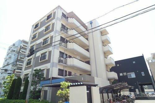 ラフォーレＢ 6階建