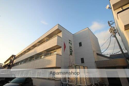 福島県郡山市田村町徳定字下河原 3階建