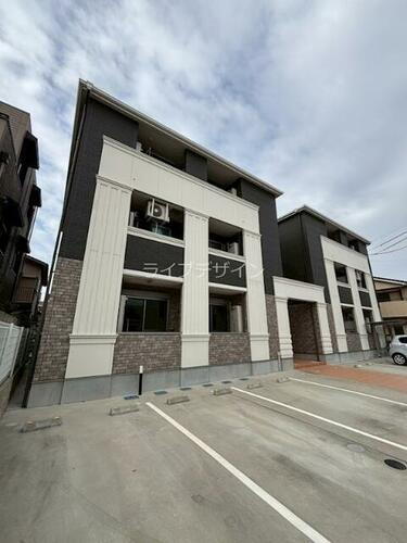 兵庫県尼崎市東園田町３丁目 3階建 築4年4ヶ月