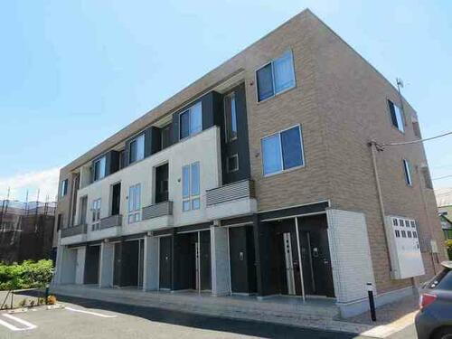 東京都多摩市和田 3階建