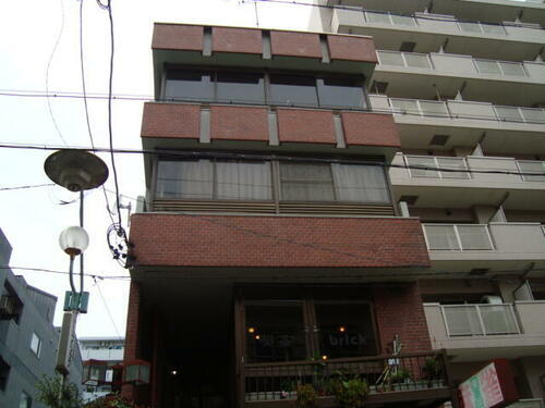 平田ビル 4階建