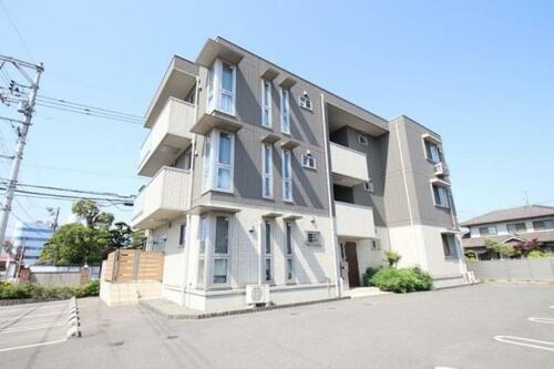 サニーハウス 3階建