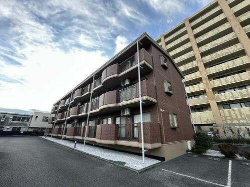ひかり第１マンション 3階建