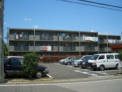 ピアー・エクセレント３ 3階建