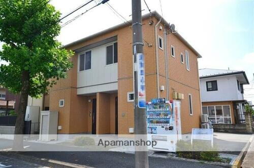 ファミーユ 2階建
