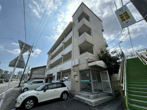 メゾンクレブラン