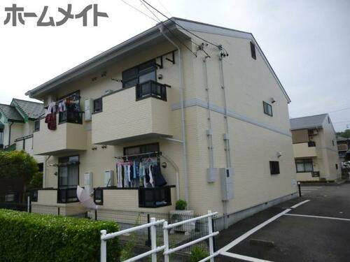 ブレスト南山　Ａ・Ｂ 2階建