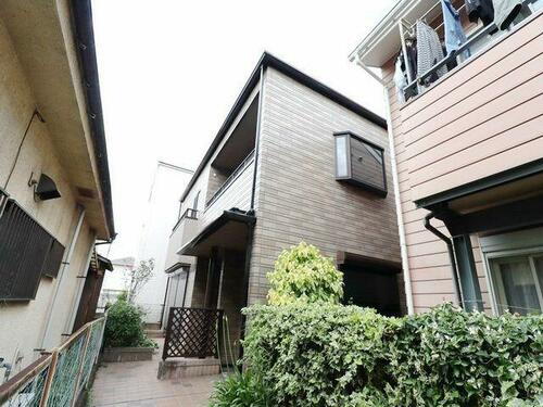 埼玉県さいたま市浦和区仲町４丁目 2階建