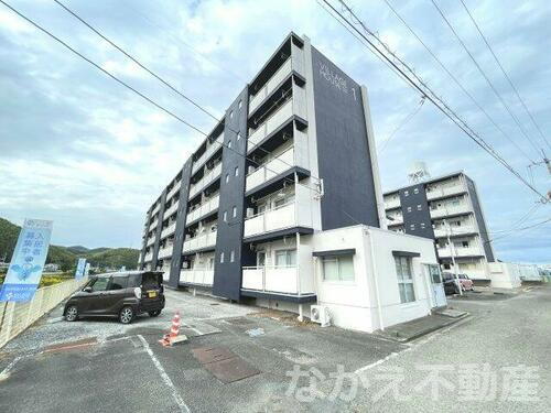 徳島県小松島市立江町字松本 賃貸マンション