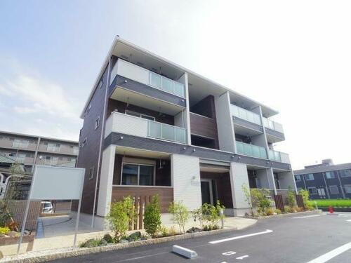 奈良県香芝市瓦口 3階建 築4年