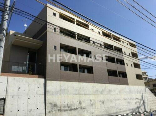 長崎県長崎市油木町 築9年11ヶ月 4階建