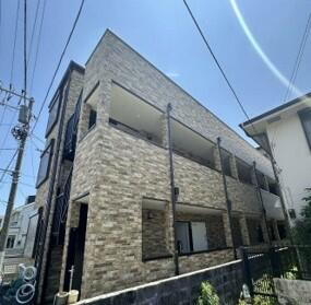神奈川県小田原市栄町４丁目 3階建