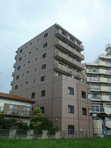 埼玉県富士見市大字鶴馬 8階建