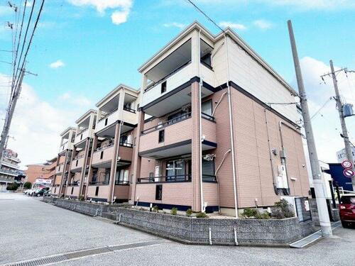 兵庫県明石市小久保３丁目 築28年9ヶ月 3階建