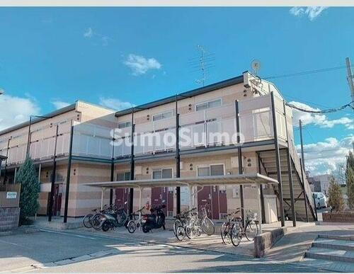 レオパレスインペリアル 2階建