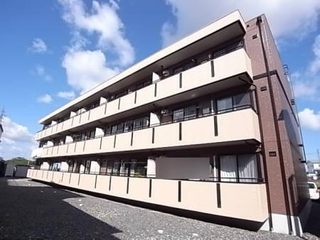 ハイカムールＳＴ秀 3階建