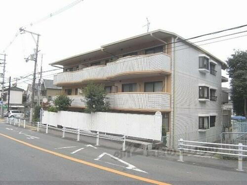 大阪府交野市星田１丁目 築32年6ヶ月 3階建