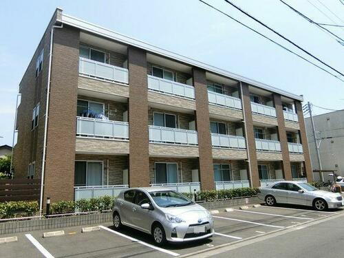 神奈川県川崎市川崎区浅田１丁目 3階建