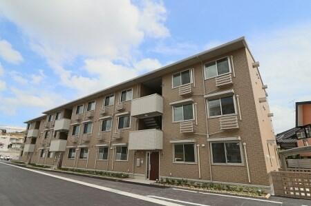 福岡県北九州市小倉南区守恒５丁目 3階建