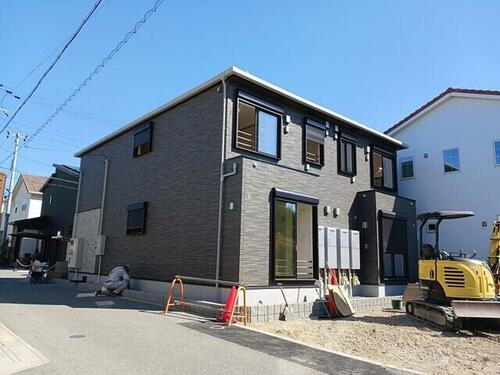 兵庫県明石市藤江  2階建