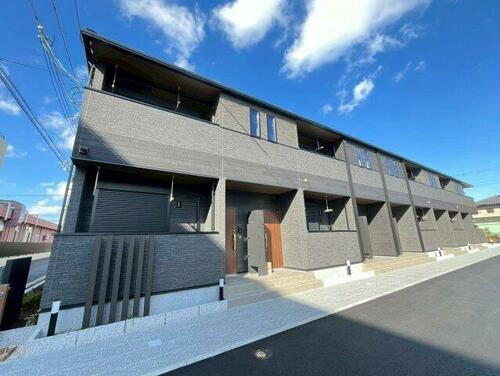 大阪府泉大津市千原町２丁目  2階建