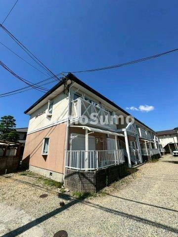 ファミール仁川ＩＩ 2階建