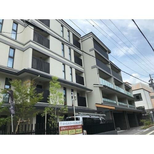 ローレルコート京都北野 11階建