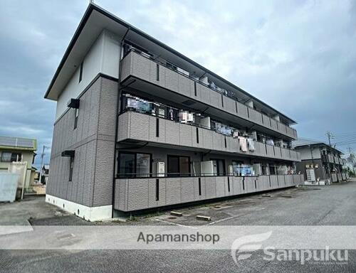 サンシャインハイツ　Ａ棟 3階建