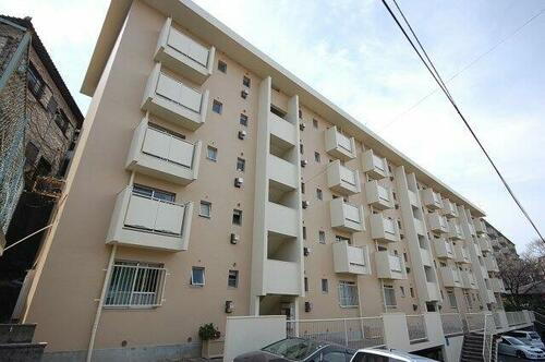 福岡県福岡市中央区小笹１丁目 5階建 築49年10ヶ月