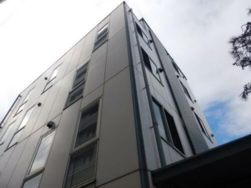 Ｌｉｖｅ　ｌｏｖｅ　Ｗｅｓｔ　Ｋｏｂｅ 5階建