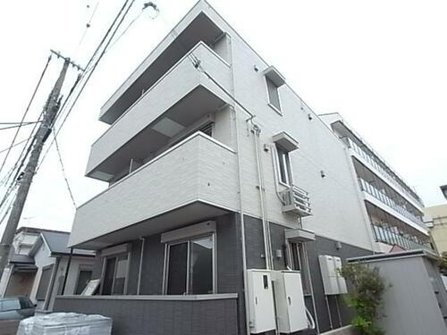 兵庫県明石市西新町１丁目 3階建