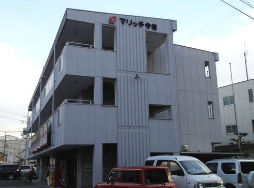 マリッチ今宿 3階建