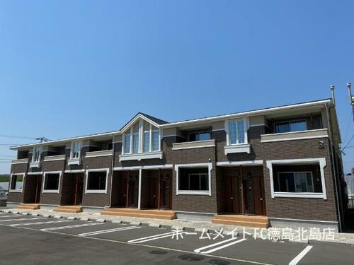 徳島県徳島市南島田町４丁目 築7年8ヶ月 2階建