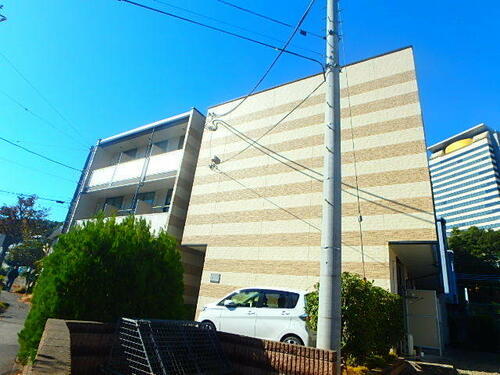 レオパレスグリーンリーブズ（２９４９２） 3階建