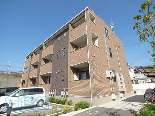 兵庫県神戸市西区白水２丁目 3階建