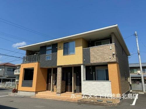 徳島県板野郡藍住町東中富字敷地傍示 2階建 築10年1ヶ月