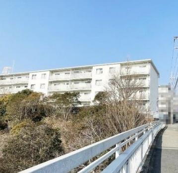 白川台ハイツ７号棟 4階建