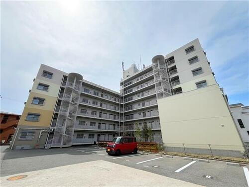ＯＣ　ＲＥＳＩＤＥＮＣＥ　Ｒ　ＮＩＳＨＩＮＯＭＩＹＡ　ＯＧＯ 8階建