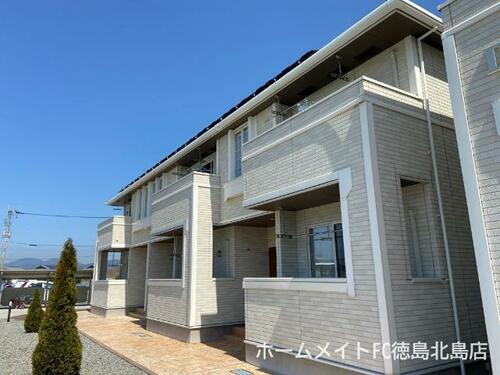 徳島県徳島市応神町東貞方字諏訪ノ市 賃貸アパート