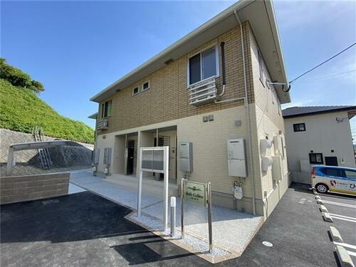 ベル　コリーヌ 2階建