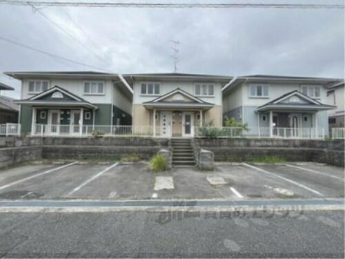 奈良県香芝市真美ヶ丘６丁目 築33年9ヶ月 2階建