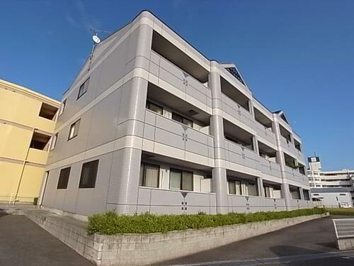 兵庫県明石市藤江 3階建